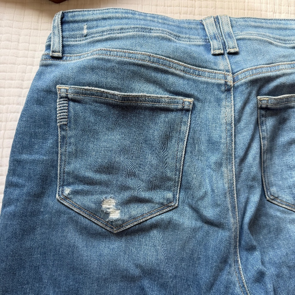 Paige Anessa Petite Wide Leg Cropped Jeans, Size 32 Petite, Sunnie Distressed - Picture 7 of 10